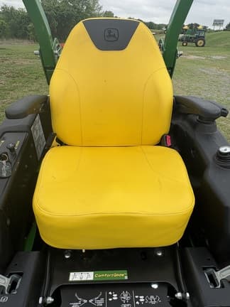 Image of John Deere Z915E equipment image 4