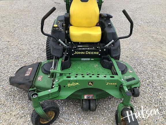 Image of John Deere Z915E equipment image 1