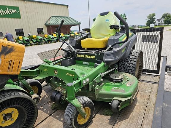 Image of John Deere Z915E equipment image 1