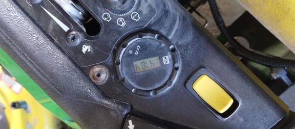 Image of John Deere Z915E equipment image 1