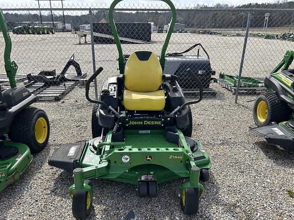 Image of John Deere Z915E equipment image 1