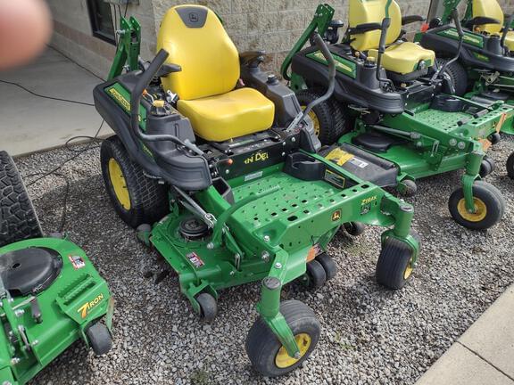 Image of John Deere Z920M equipment image 1