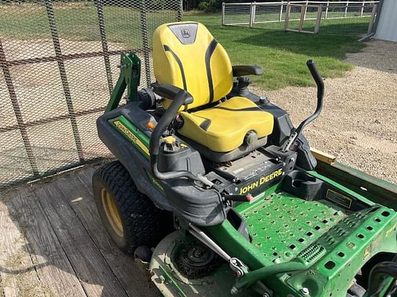 Image of John Deere Z920M equipment image 1