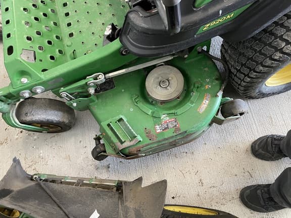 Image of John Deere Z920M equipment image 2