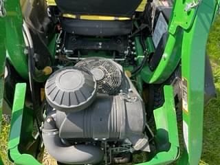 Image of John Deere Z920M equipment image 4