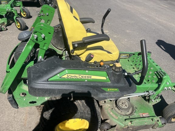Main image John Deere Z920M
