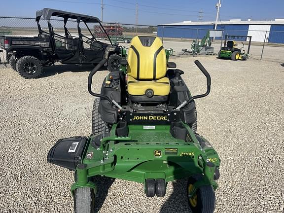 Image of John Deere Z920M equipment image 1