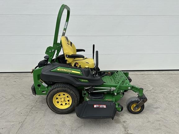Image of John Deere Z920M equipment image 1