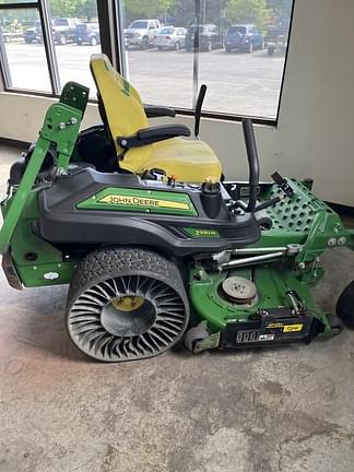 Image of John Deere Z930M Image 1