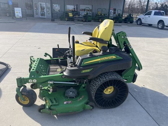 Image of John Deere Z930M equipment image 2