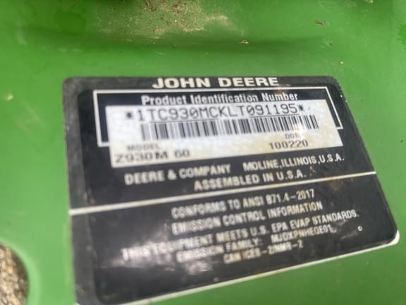 Image of John Deere Z930M equipment image 4