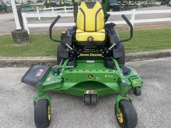 Image of John Deere Z930M equipment image 1