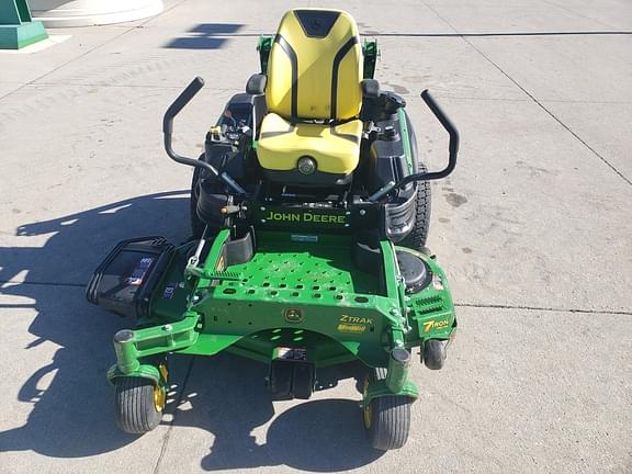 Image of John Deere Z930M equipment image 2