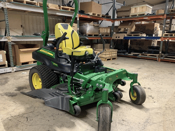 Main image John Deere Z930M