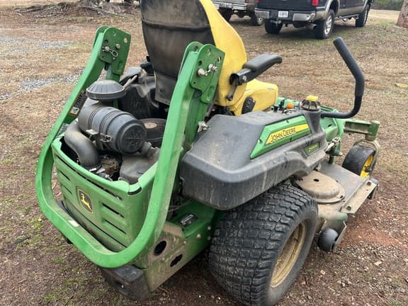 Image of John Deere Z930M equipment image 1