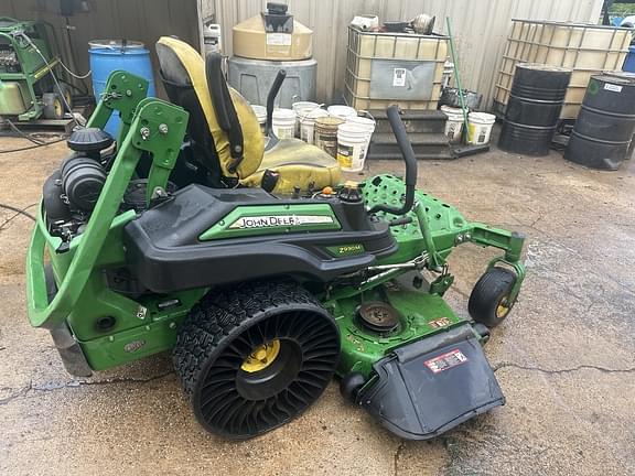 Image of John Deere Z930M equipment image 2