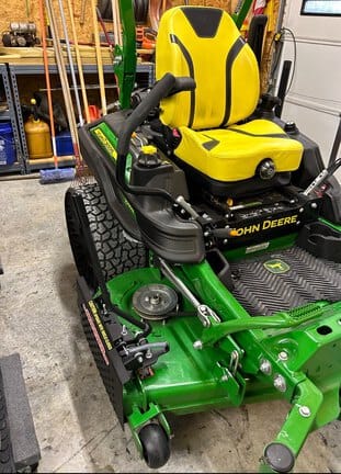 Main image John Deere Z930M