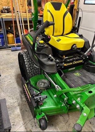 Main image John Deere Z930M