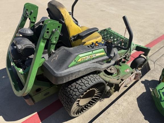 Image of John Deere Z930M Image 1