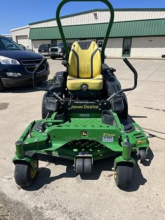 Image of John Deere Z930M equipment image 1