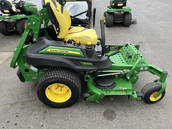 Image of John Deere Z930M equipment image 3