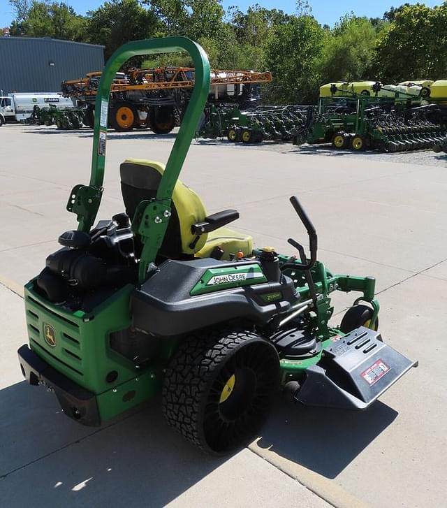 Image of John Deere Z930M equipment image 4