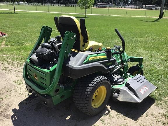 Image of John Deere Z930M equipment image 3