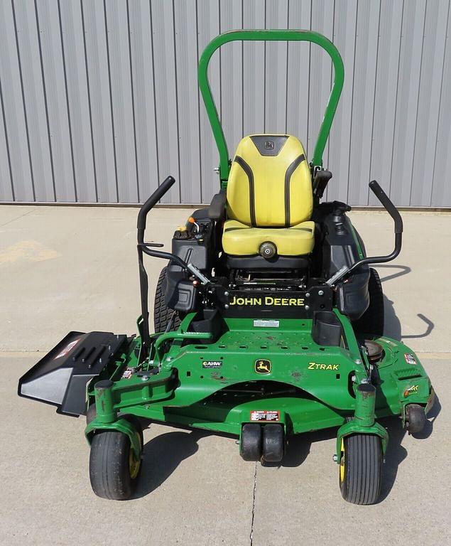 Image of John Deere Z930M equipment image 1