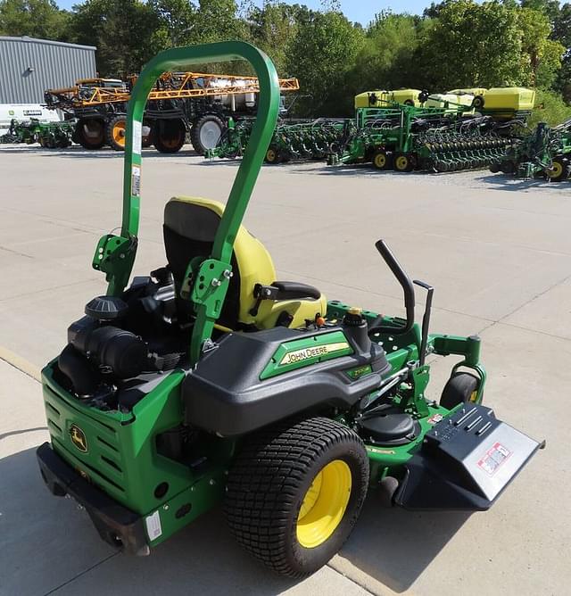 Image of John Deere Z930M equipment image 4