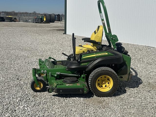 Image of John Deere Z930M equipment image 1