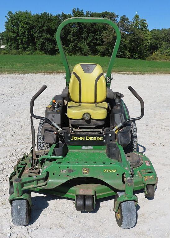 Image of John Deere Z930M equipment image 1