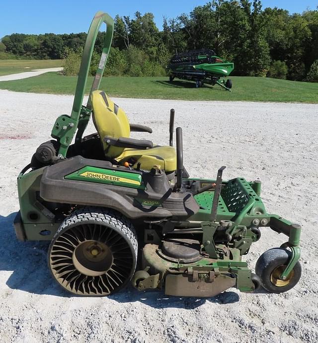 Image of John Deere Z930M equipment image 3