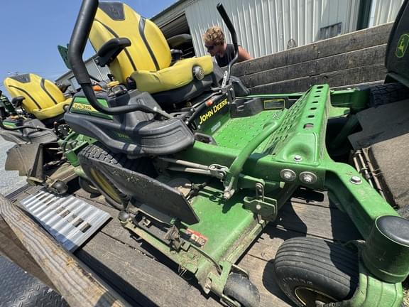 Image of John Deere Z930M Image 1
