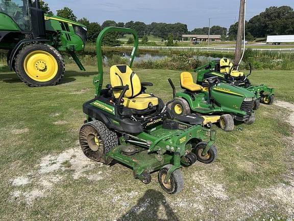 Image of John Deere Z930M equipment image 1