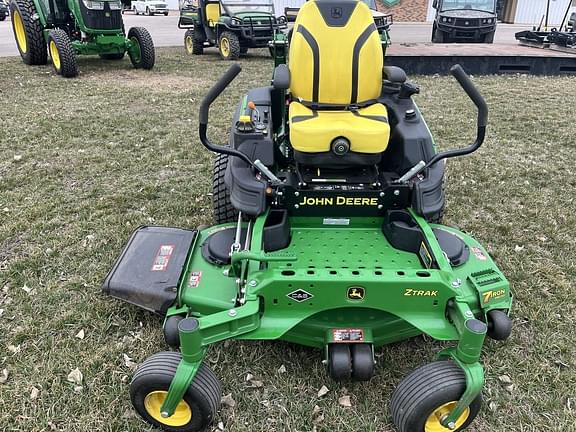 Image of John Deere Z930M equipment image 4