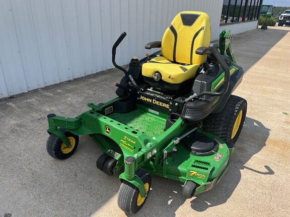 2021 John Deere Z930M Equipment Image0