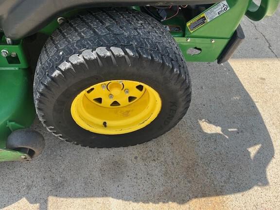 Image of John Deere Z930M equipment image 4