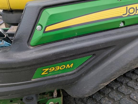 Image of John Deere Z930M equipment image 1