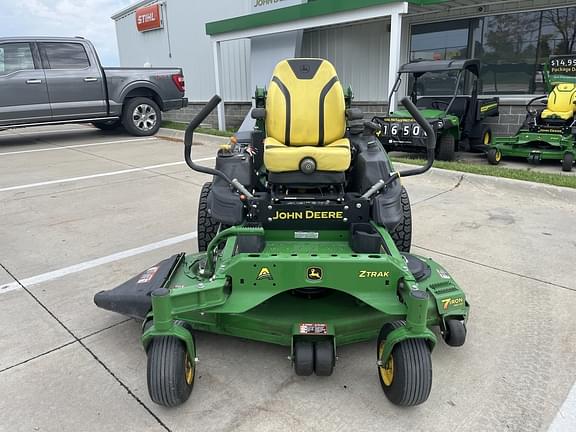 Image of John Deere Z930M equipment image 1