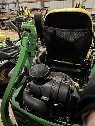 Image of John Deere Z930M equipment image 2