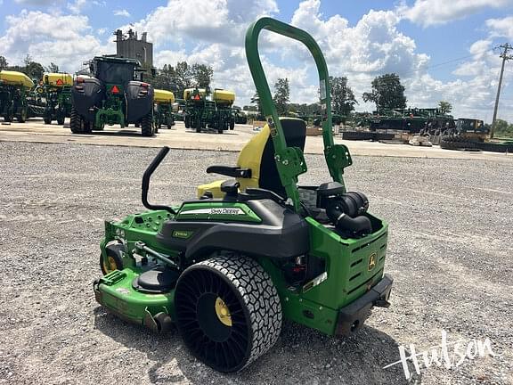 Image of John Deere Z930M equipment image 2