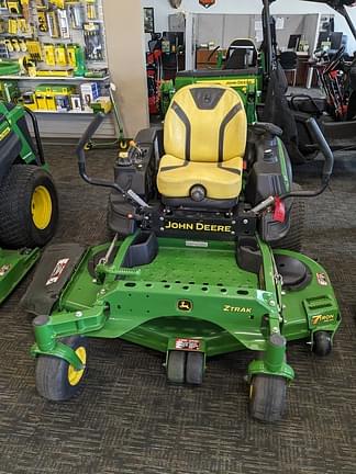 Image of John Deere Z930M equipment image 1