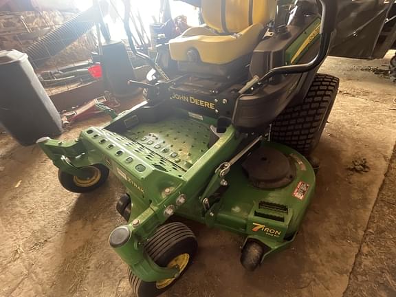 Image of John Deere Z930M equipment image 1