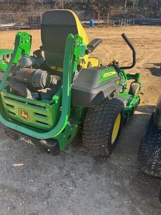Image of John Deere Z930M equipment image 3