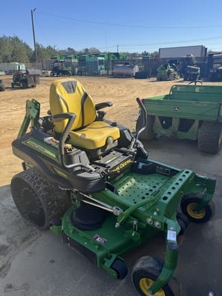 Image of John Deere Z930M equipment image 1