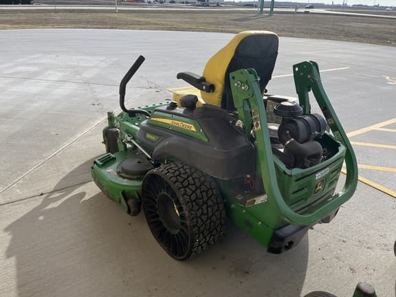 Image of John Deere Z930M equipment image 4