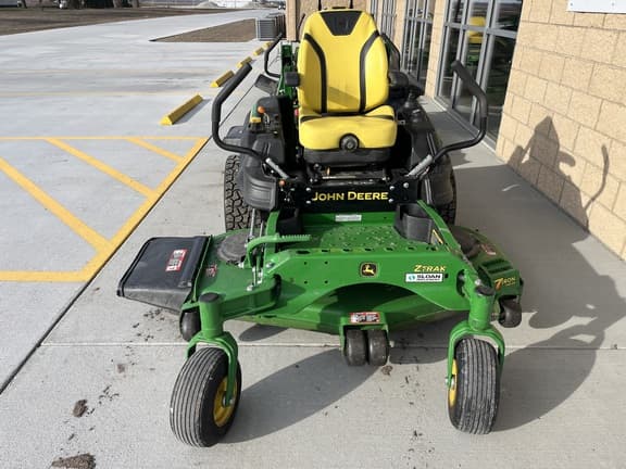 Image of John Deere Z930M equipment image 1