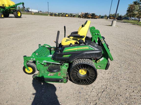 Image of John Deere Z930M equipment image 1