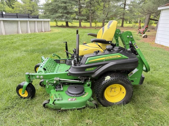Main image John Deere Z930M