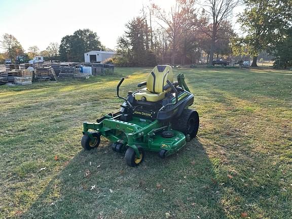 Image of John Deere Z930M equipment image 1